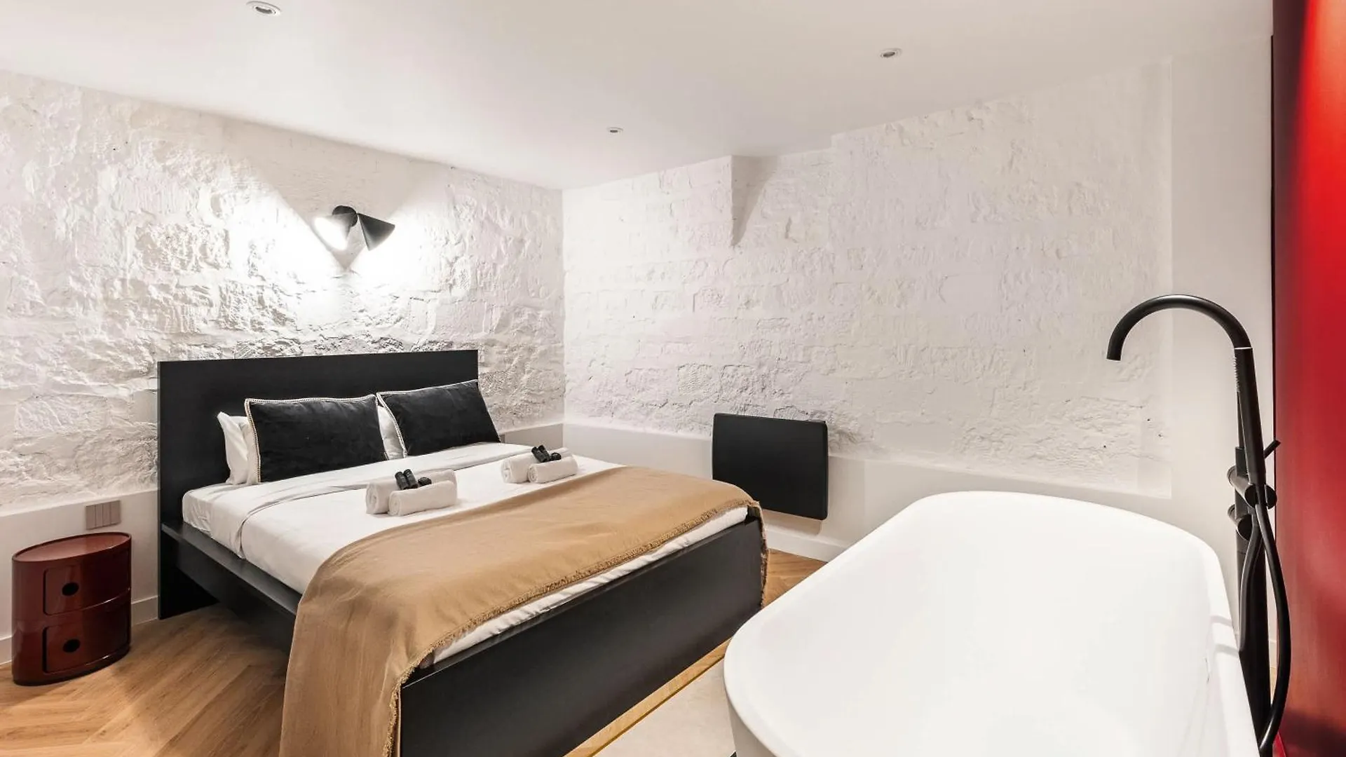 Duplex De Luxe Avec Billard Et Baignoire Apartment Paris 0*,