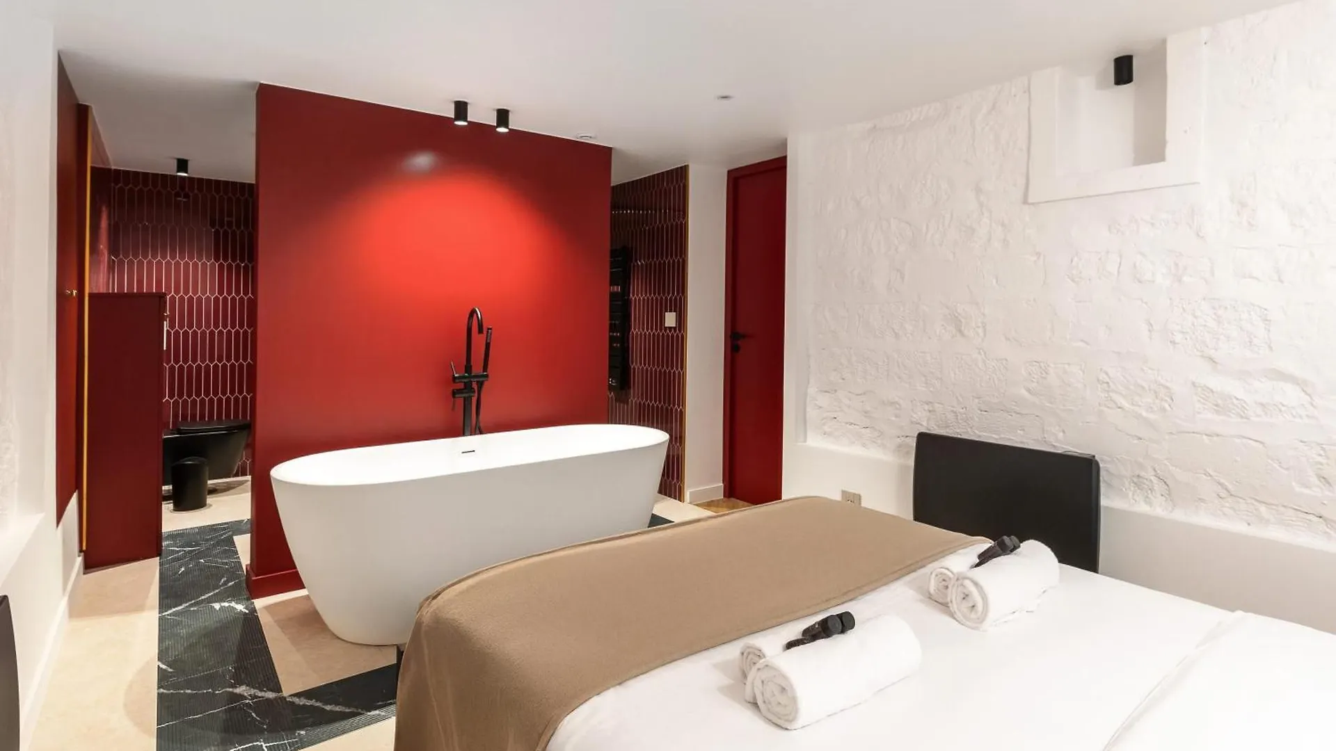 Duplex De Luxe Avec Billard Et Baignoire Apartment Paris